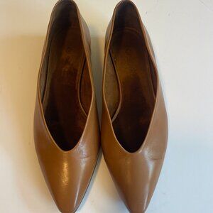 LORO PIANA REBECCA  BALLET FLATS LEATHER POINT TOE FLATS Size 38